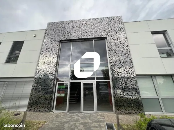 Bureaux 351 m²