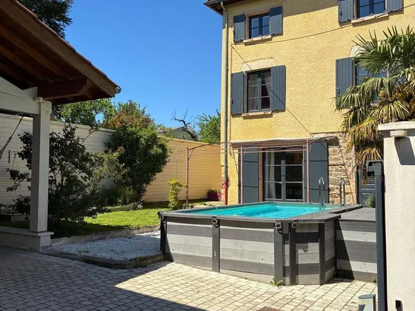 Maison 6 pièces 164 m²