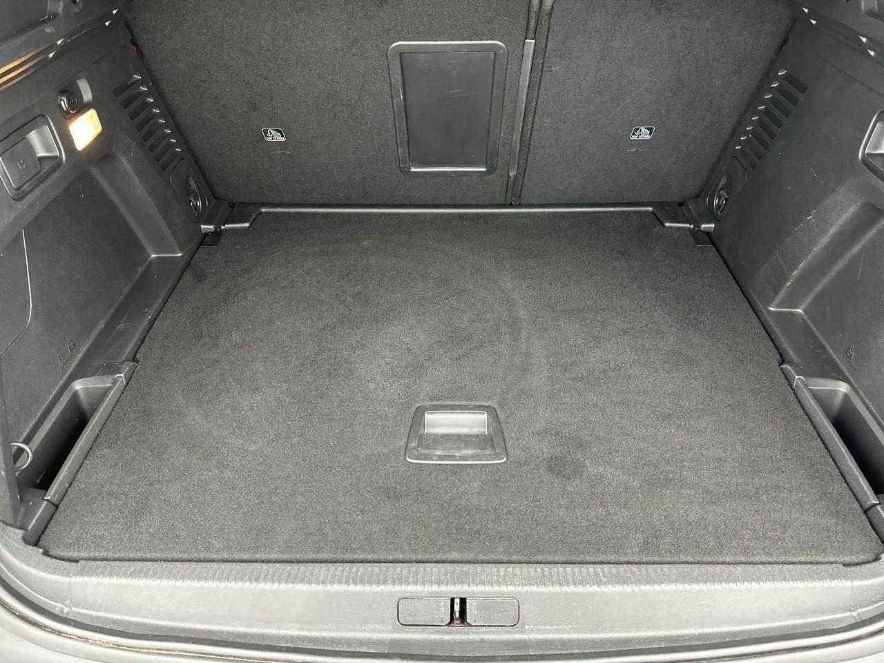 Peugeot 3008 puretech 130ch s&s eat8 allure pack — photo 6