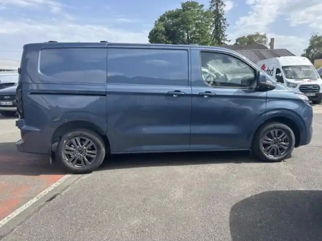 Ford Custom transit  fg 320 l1h1 2.5 duratec 232ch hybride rechargeable limited cvt — photo 4