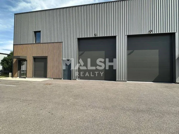 Local d'activité 229 m²