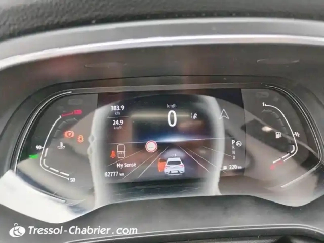 Renault Captur tce 140 edc - 21 intens — photo 14