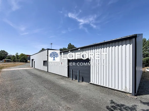 Local commercial 343 m²