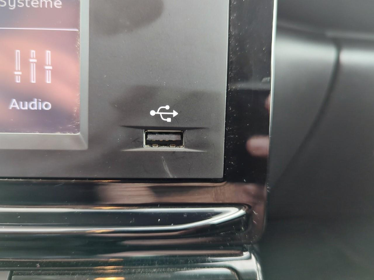 Citroën C3 societe bluehdi 100 s&s bvm6 feel — photo 29