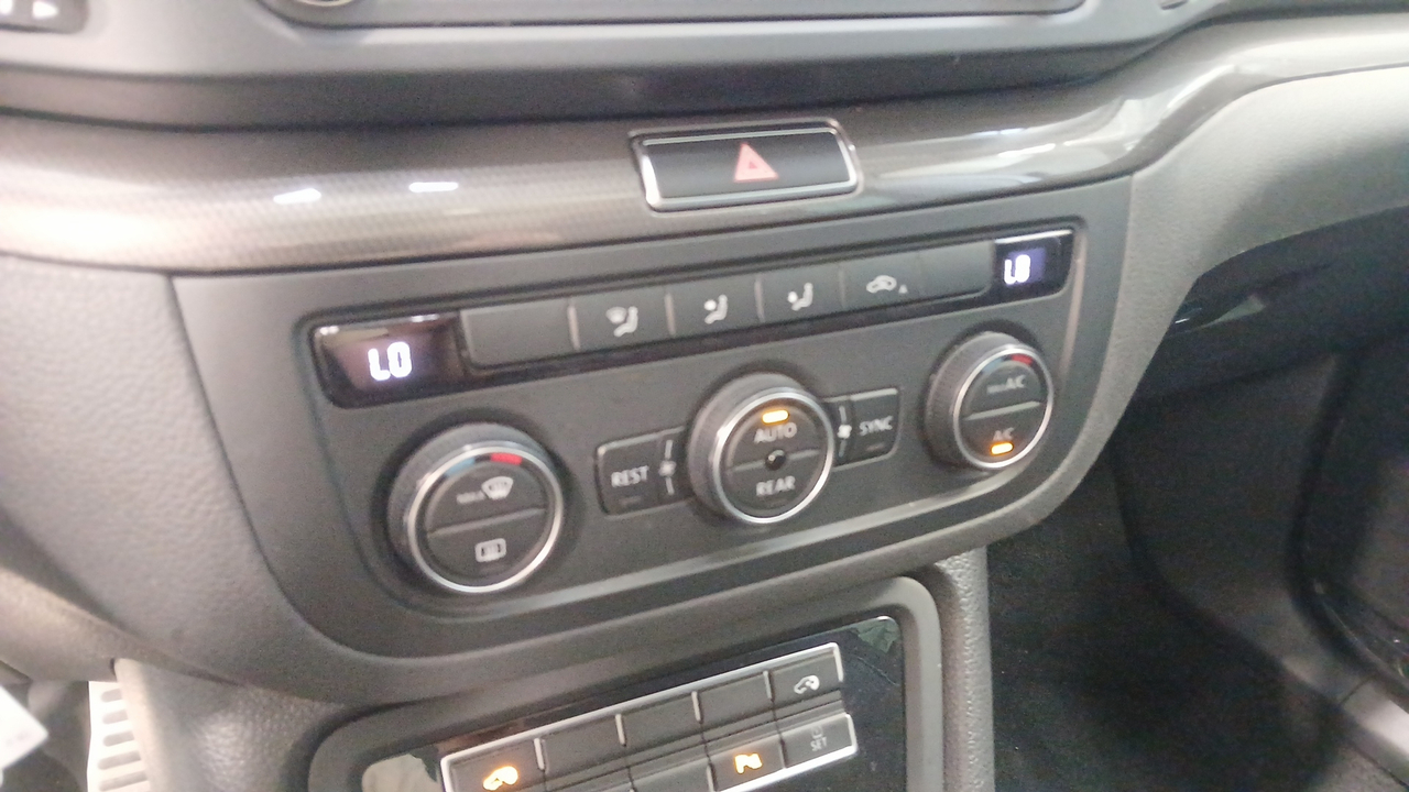Volkswagen Sharan 2.0 TDI 150 BlueMotion Technology DSG6 — photo 19