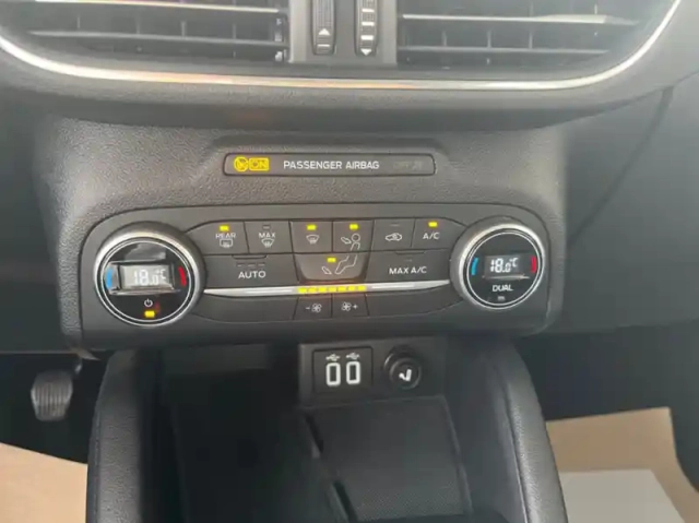 Ford Kuga 1.5 ecoblue 120ch titanium — photo 5