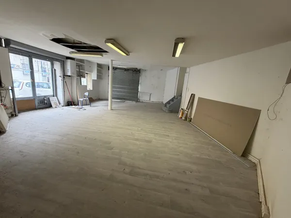 Vend local commercial de 150m2 à Béziers