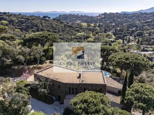 Villa d'exception rénovée, 6 chambres, vue sur la mer, les collines et les îles