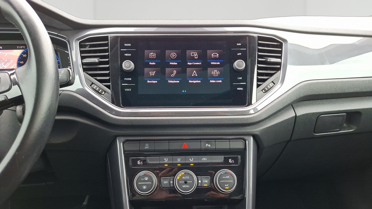 Volkswagen T-Roc 1.5 TSI 150 EVO Start/Stop DSG7 — photo 11