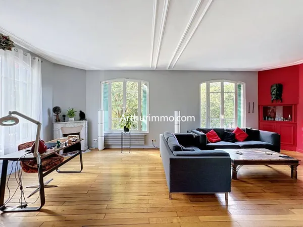Maison 9 pièces 199 m²