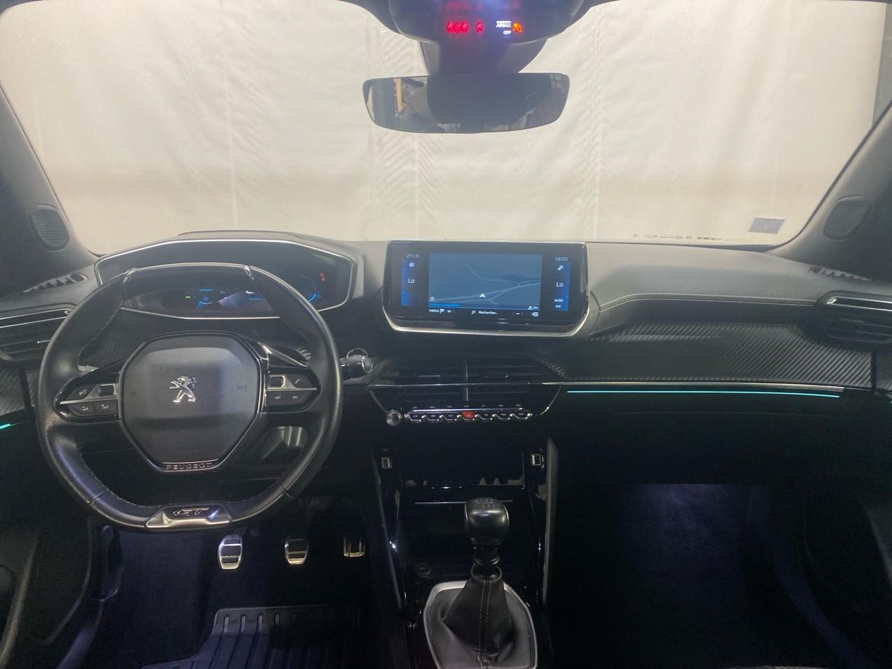 Peugeot 2008 puretech 130 s&s bvm6 gt — photo 12