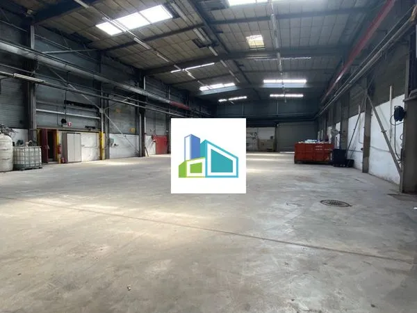 Entrepôt 1550 m² Aubagne
