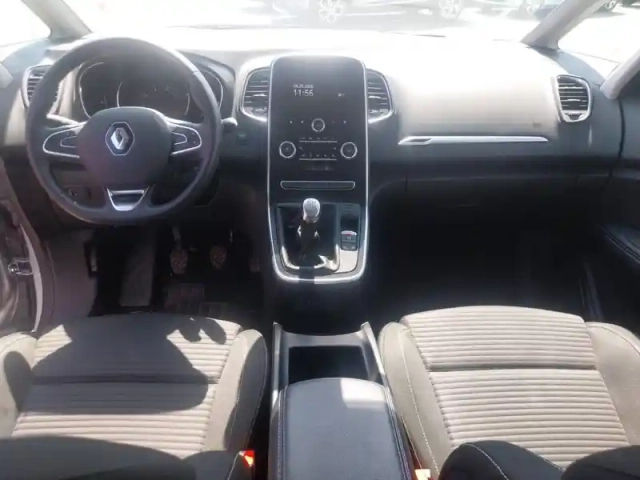 Renault Scenic grand  tce 140 — photo 29