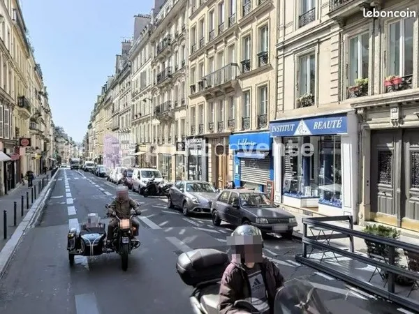 Commerce informatique/multimédia 52 m²