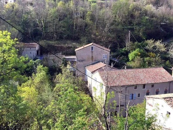 ARDECHE/PRIVAS/MOULIN/20 PIECES/MAISON DE RAPPORT