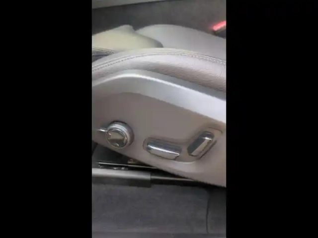 Volvo Xc60 t6 hybride rechargeable 253 + 145ch ultra style dark geartronic 8 awd — photo 14