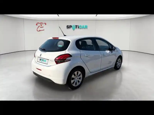 Peugeot 208 1.2 puretech 68ch e6.c like 5p — photo 7