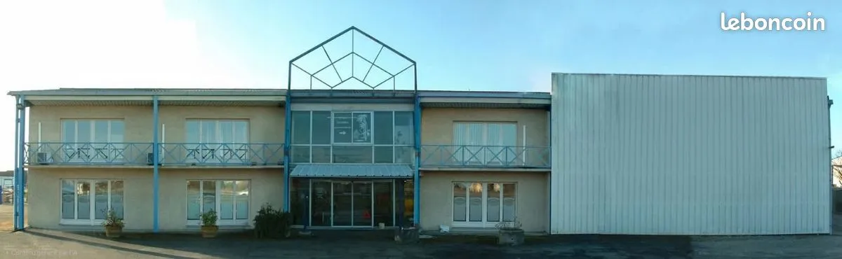 Photo 1