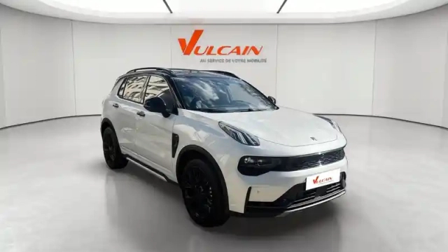Lynk&Amp;Co 01 1.5 phev 276 ch — photo 10