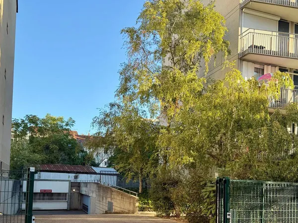 Parking 10 m²