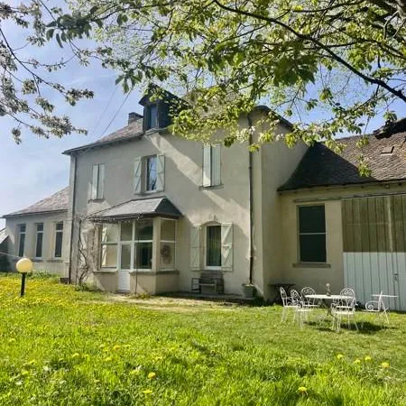 Maison 6 pièces 220 m²