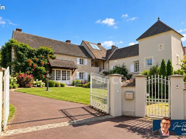 Maison 11 pièces 296 m²