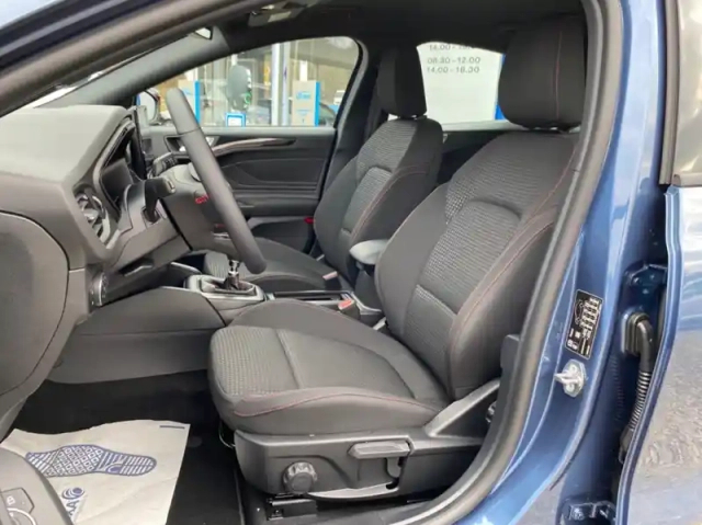 Ford Focus 1.0 flexifuel mhev 125ch st-line design — photo 10