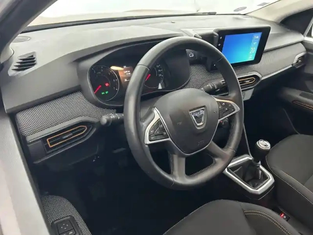 Dacia Sandero tce 90 - 22 — photo 19