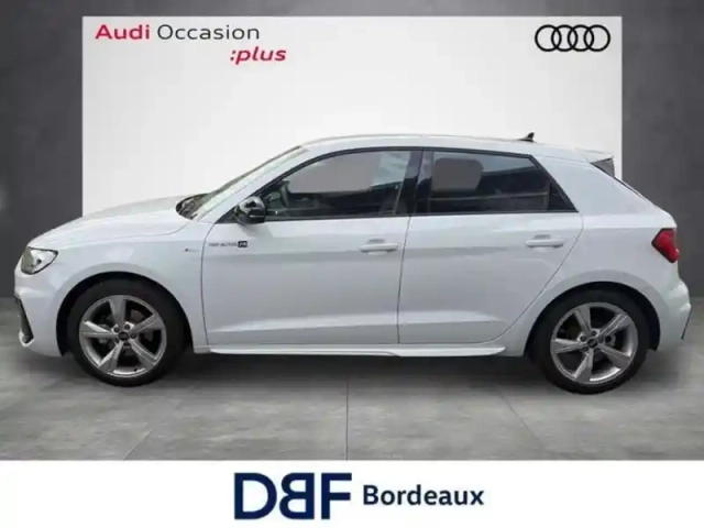Audi A1 30 tfsi 116 ch s tronic 7 s line — photo 2