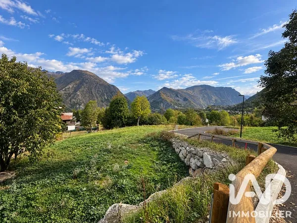 Terrain 666 m²