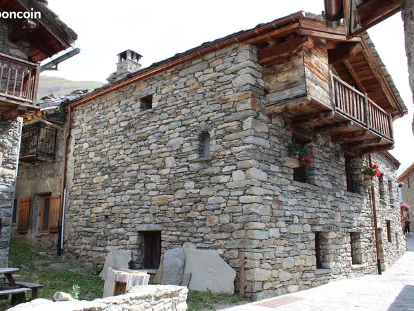Bonneval sur Arc, maison de village de 7 pièces