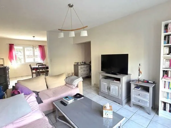 valence quatier montplaisir type 3 de 70m2 avec balcon en parfait etat dans une copropriete securise