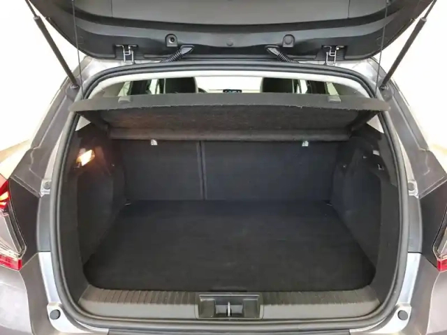 Renault Captur e-tech plug-in 160 — photo 16
