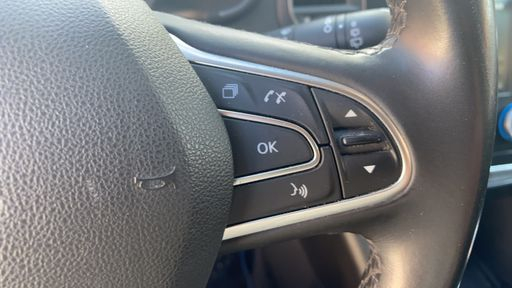 Renault Megane 1.2 TCe 130 - Bose Edition – 2017 – 102678 km – Essence – Boîte Manuelle — photo 18