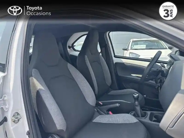 Toyota Aygo X 1.0 vvt-i 72ch dynamic my24 — photo 6