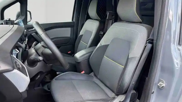 Renault Kangoo Van blue dci 95 — photo 11