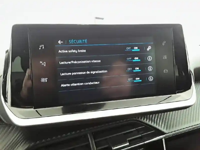 Peugeot 2008 puretech 100 s&amp;s bvm6 — photo 21