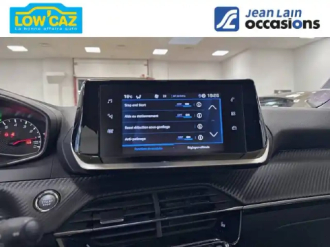 Peugeot 2008 puretech 130 s&amp;s eat8