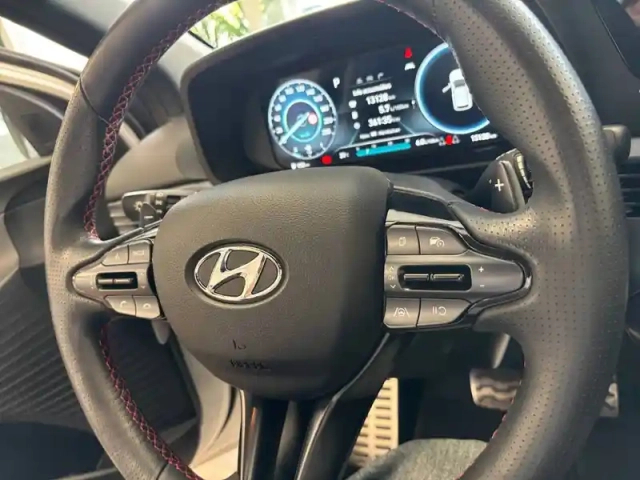 Hyundai I20 1.0 t-gdi 100 dct-7 hybrid 48v — photo 24