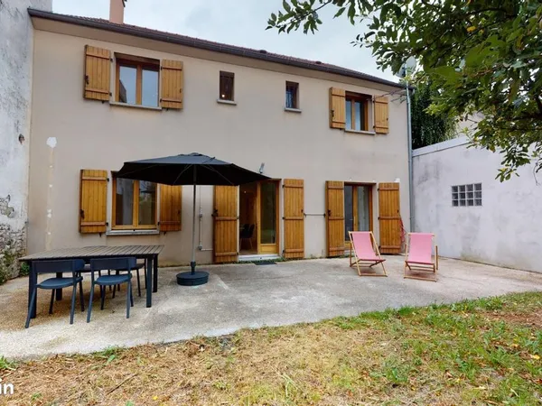 Maison 8 pièces 150 m²