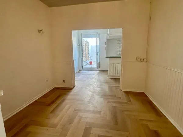 Loue studio rénové