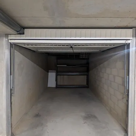 Location garage fermé - Puyricard