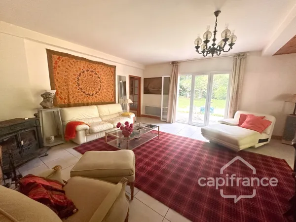 Maison 8 pièces 190 m²