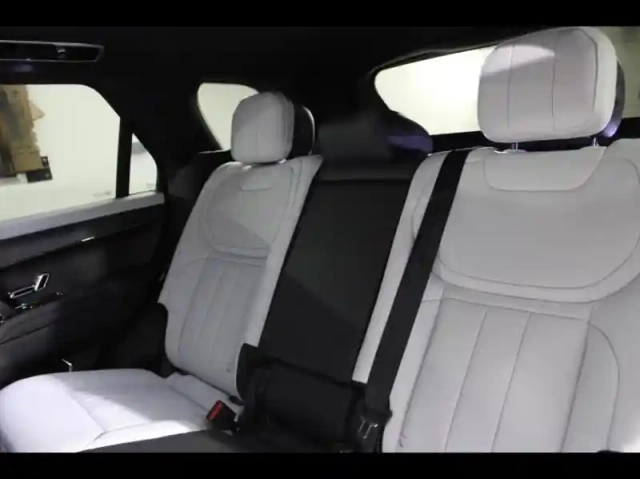 Land Rover Range Rover sport 3.0 p460e 460ch phev dynamic se — photo 14
