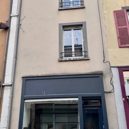 Local 118 m²