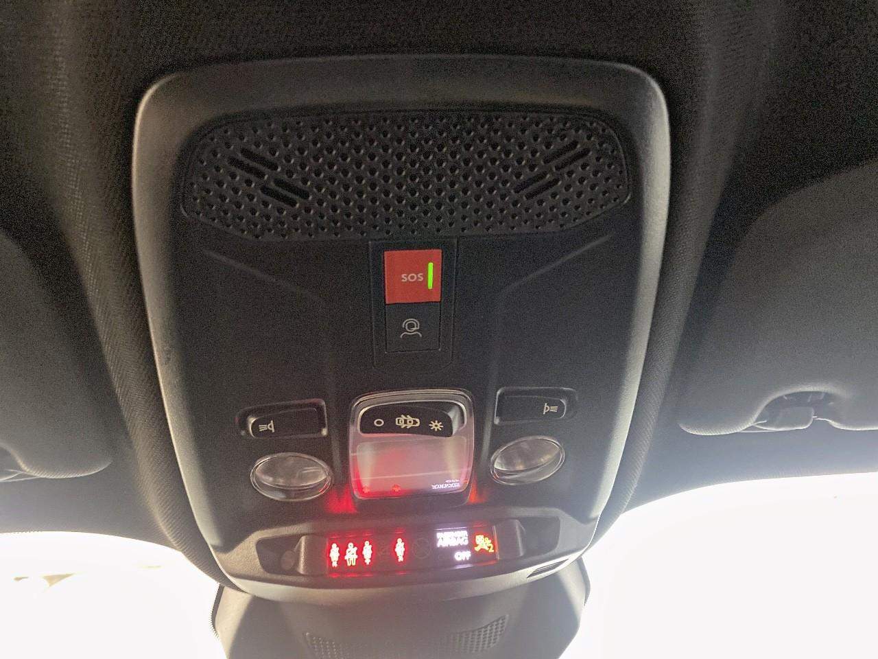 Peugeot 2008 hybrid 145 ch e-dcs6 style — photo 19