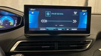Peugeot 3008 HYBRID 225ch Allure Pack e-EAT8 — photo 18