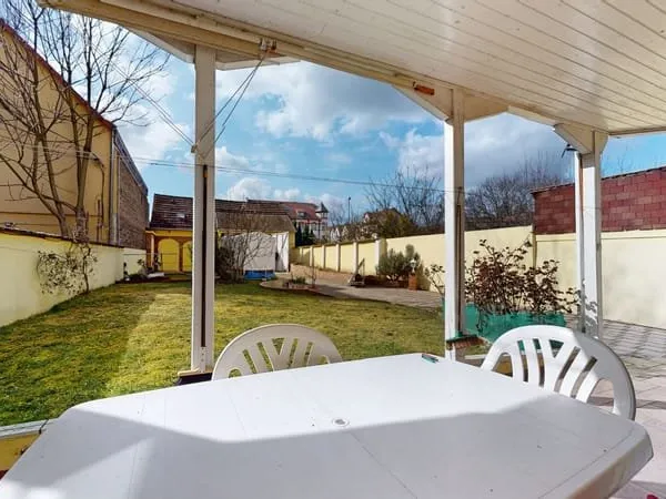 Superbe 3/4 pièces de 135 m² type loft avec jardin de 408 m² et grange aménageable ? Proche centre S