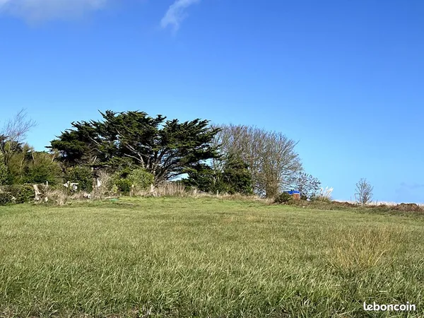 Terrain 1895 m² KERLOUAN