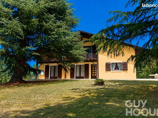 Propriété 7 pièces 189 m²